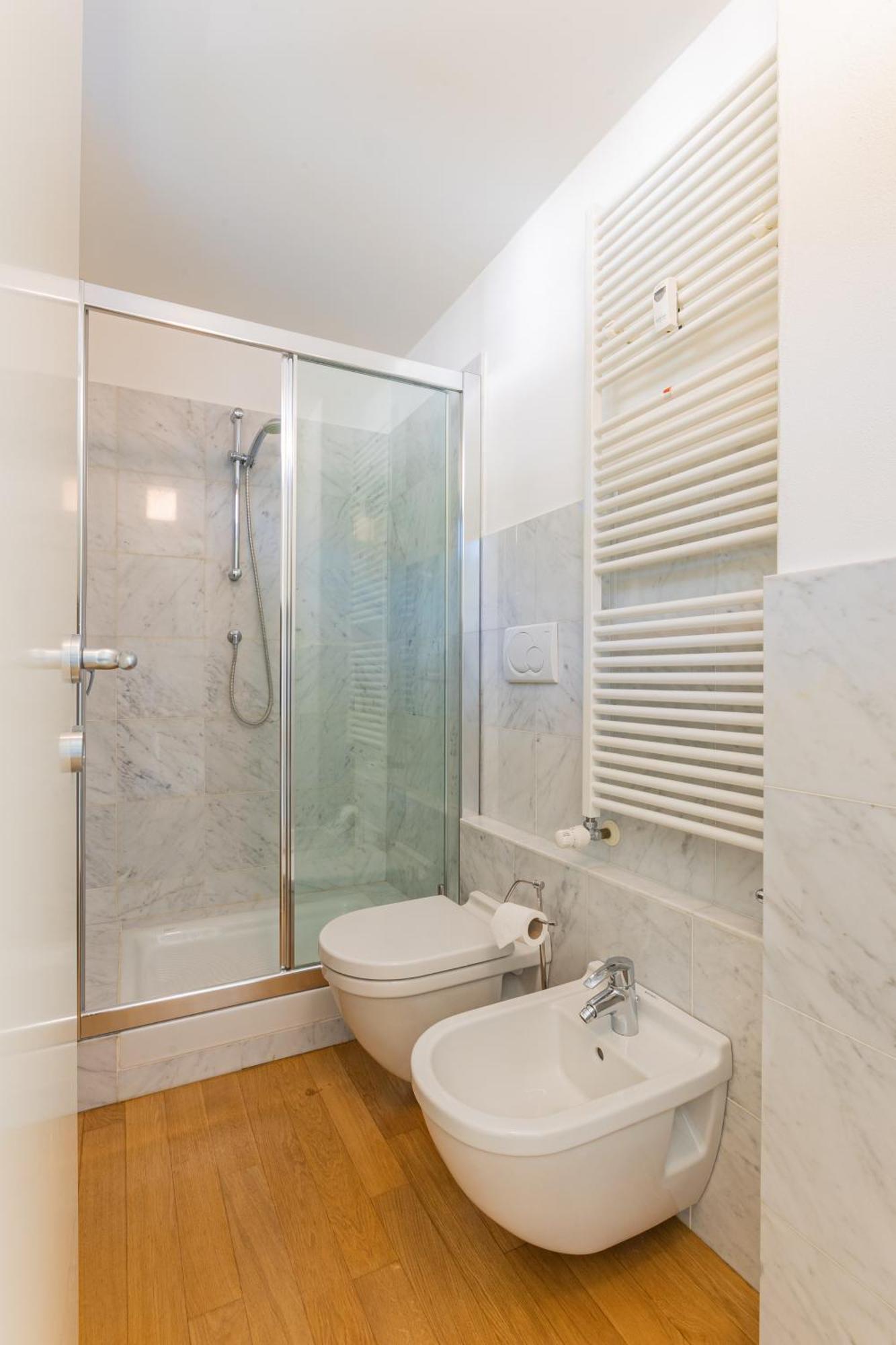 Casa Madlen - Bright Attic With Marvelous View Apartment Campione d'Italia Ngoại thất bức ảnh